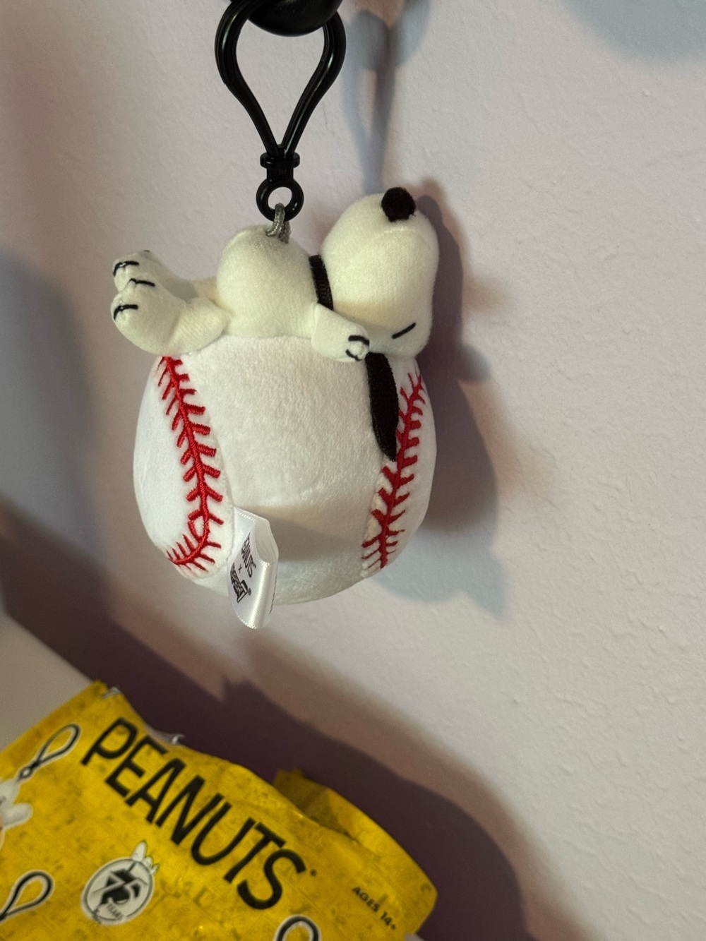 Peanuts Snoopy Baseball Plush Keychain blind box